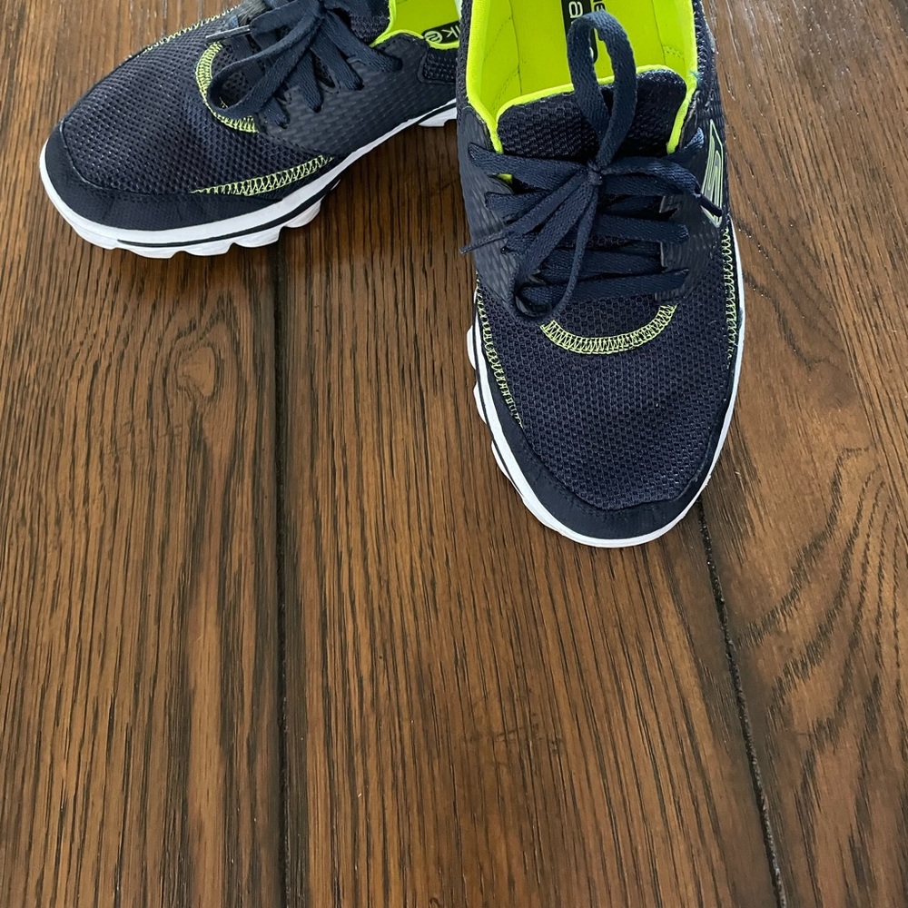 Women’s sketchers